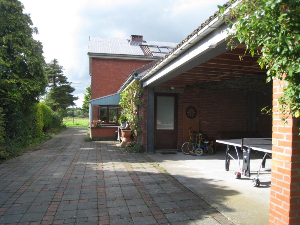 Vakantiehuis in de velden met zwemvijver en Jeu de Boules baan Lier Buitenkant foto